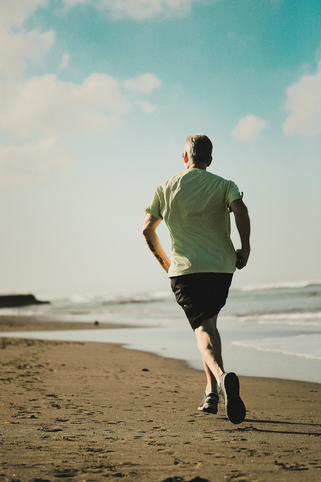 Unlocking the Key to Vitality: Creating a Balanced Workout Routine for Older Adults